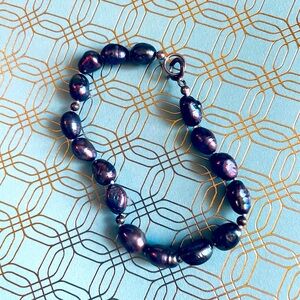 Black freshwater pearl bracelet